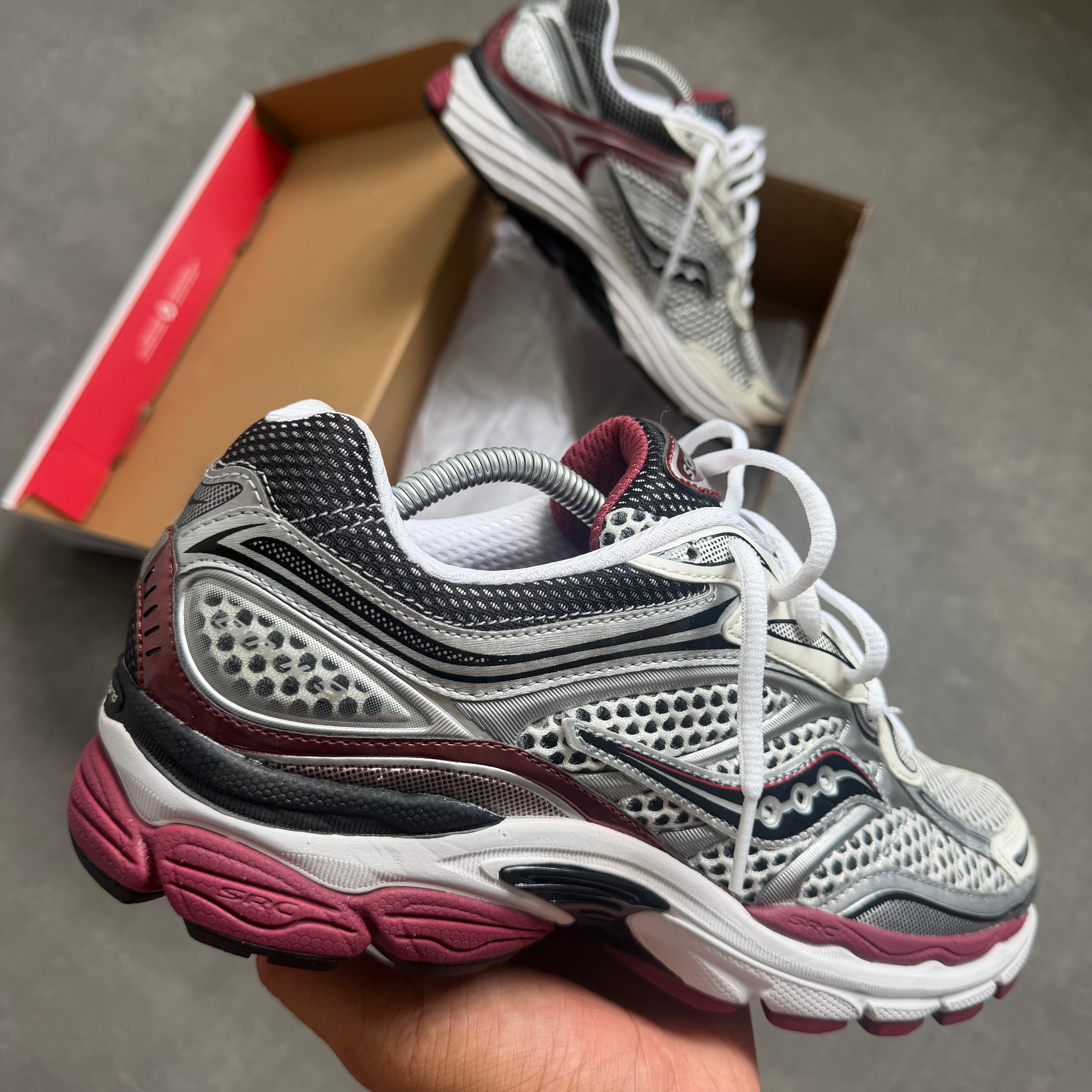 Saucony ProGrid Omni 9 Silver Burgundy