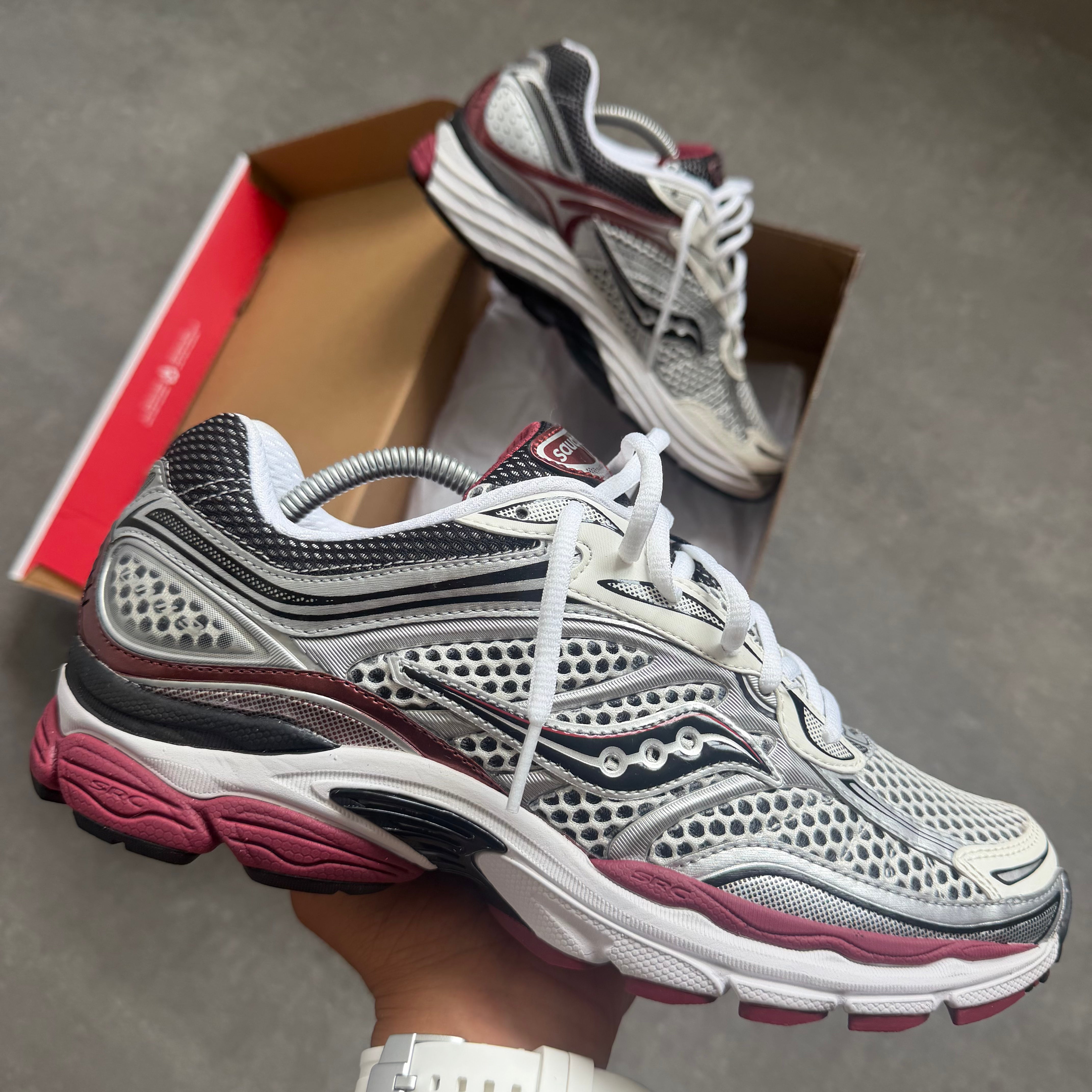 Saucony ProGrid Omni 9 Silver Burgundy