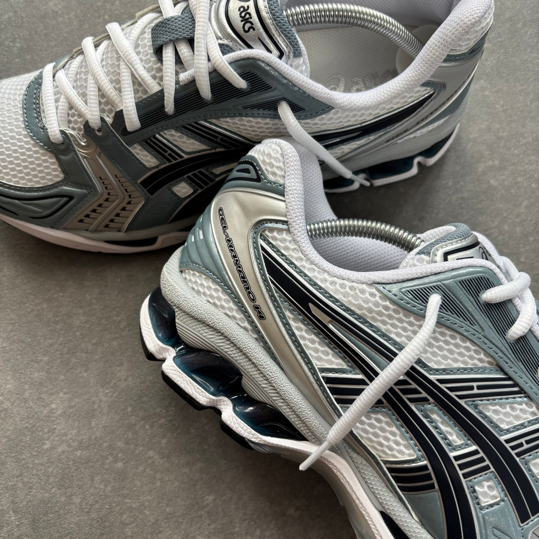 ASICS GEL-KAYANO 14 WHITE/FJORD GREY