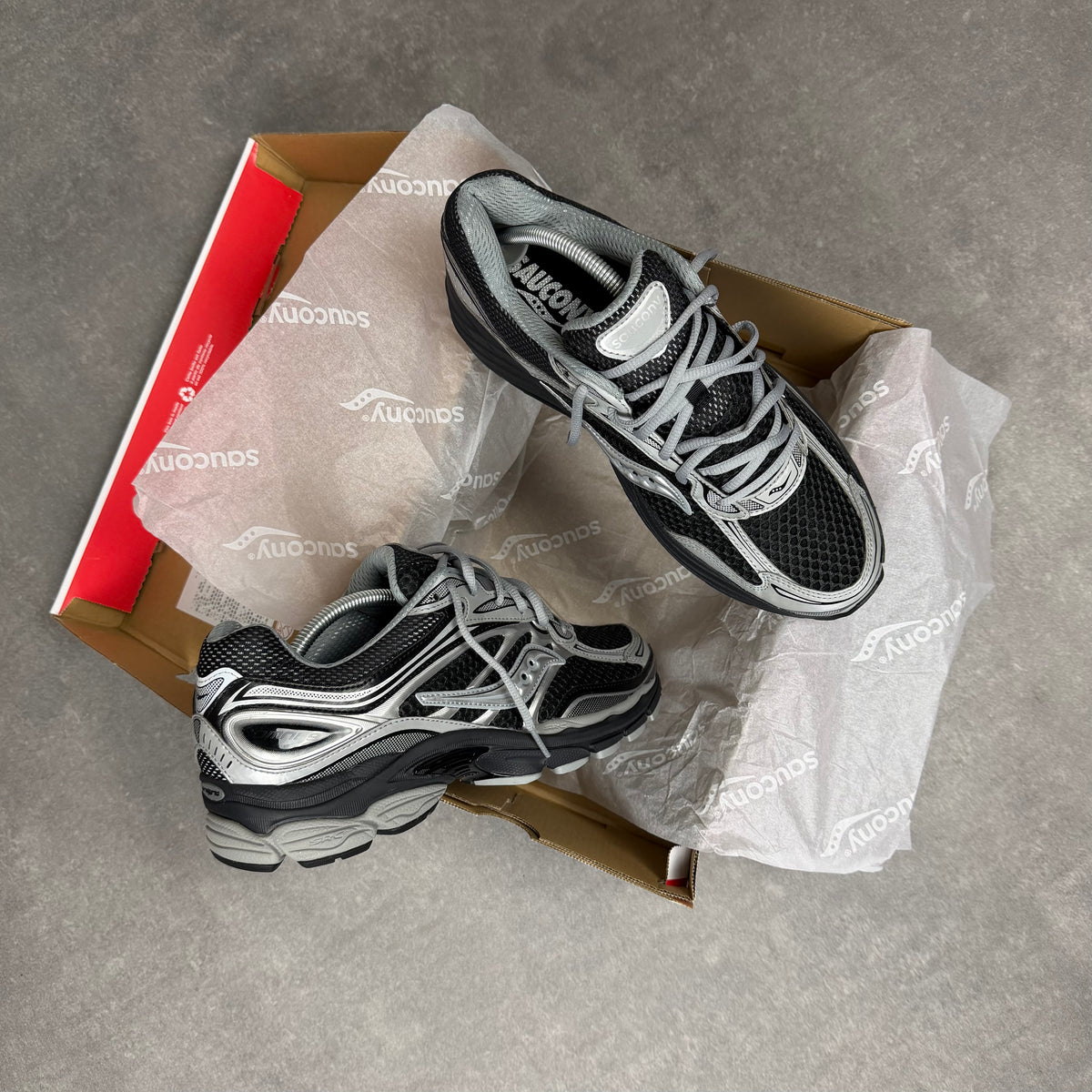 Saucony ProGrid Omni 9 'Black Silver'